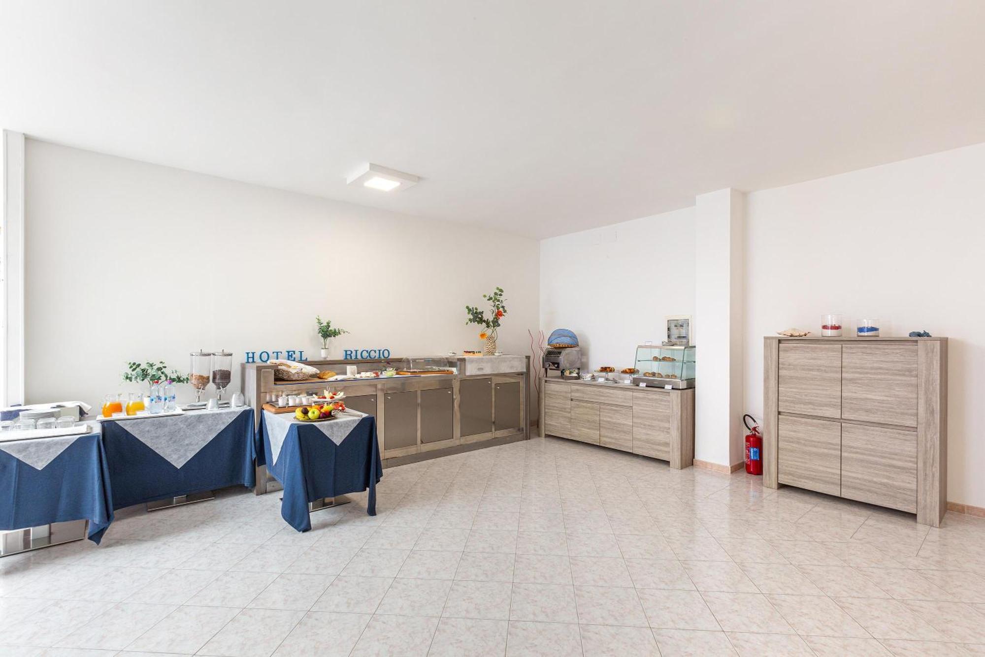 Hotel Il Riccio Porto Cesareo Zewnętrze zdjęcie