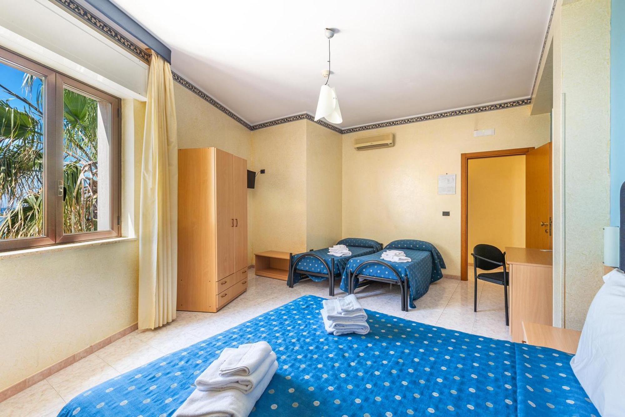 Hotel Il Riccio Porto Cesareo Zewnętrze zdjęcie