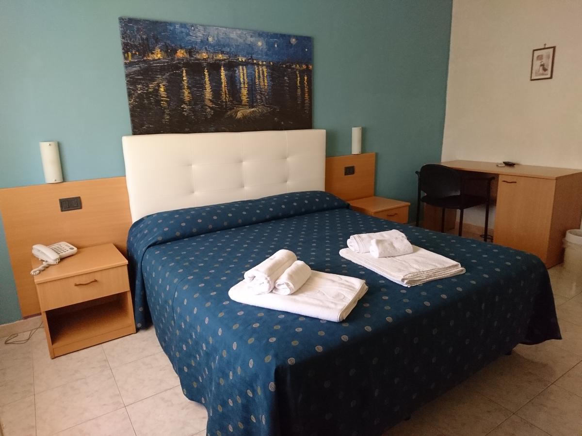 Hotel Il Riccio Porto Cesareo Zewnętrze zdjęcie