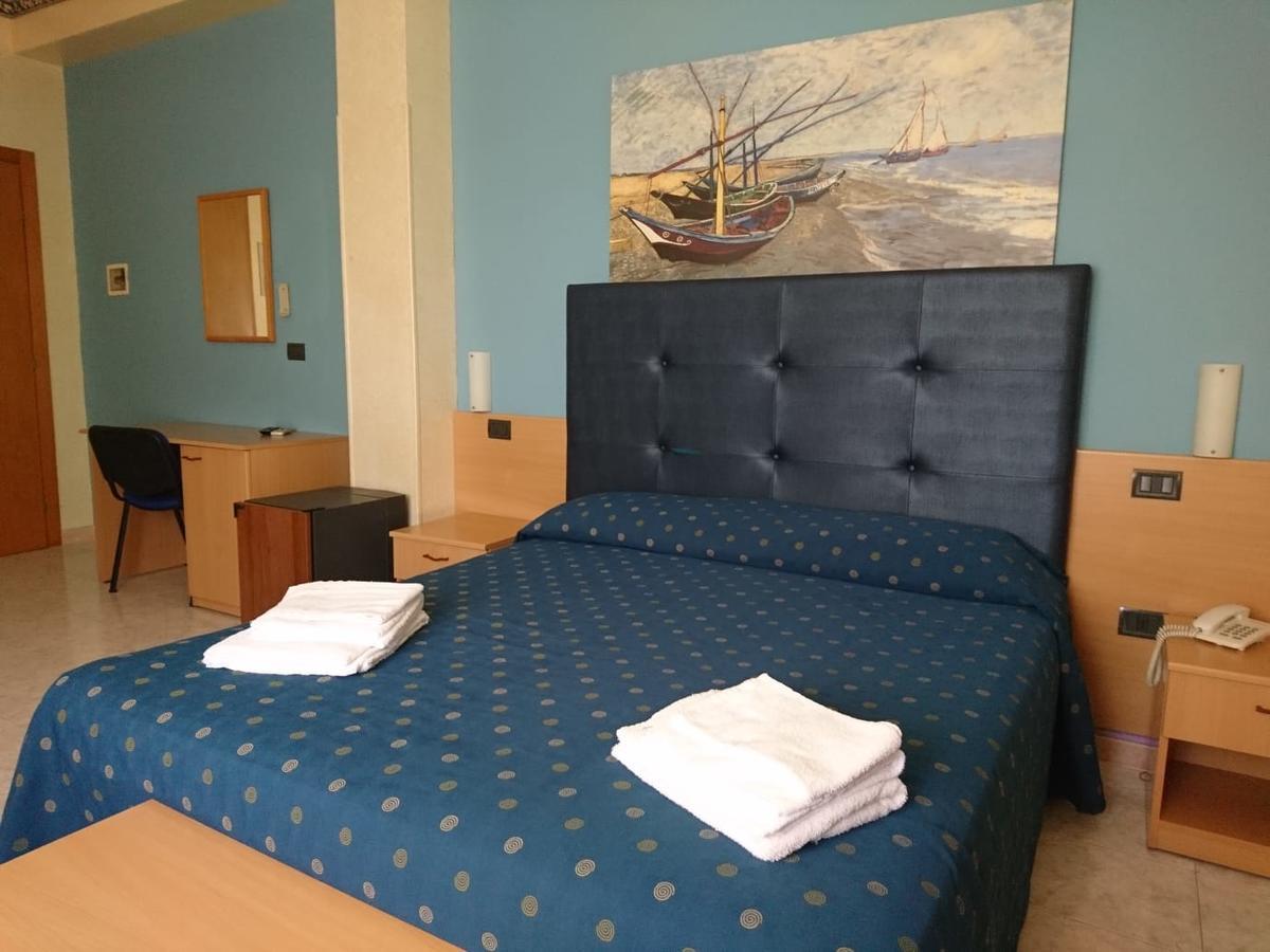 Hotel Il Riccio Porto Cesareo Zewnętrze zdjęcie