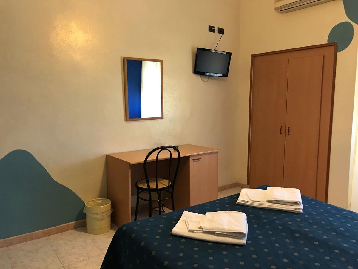 Hotel Il Riccio Porto Cesareo Zewnętrze zdjęcie